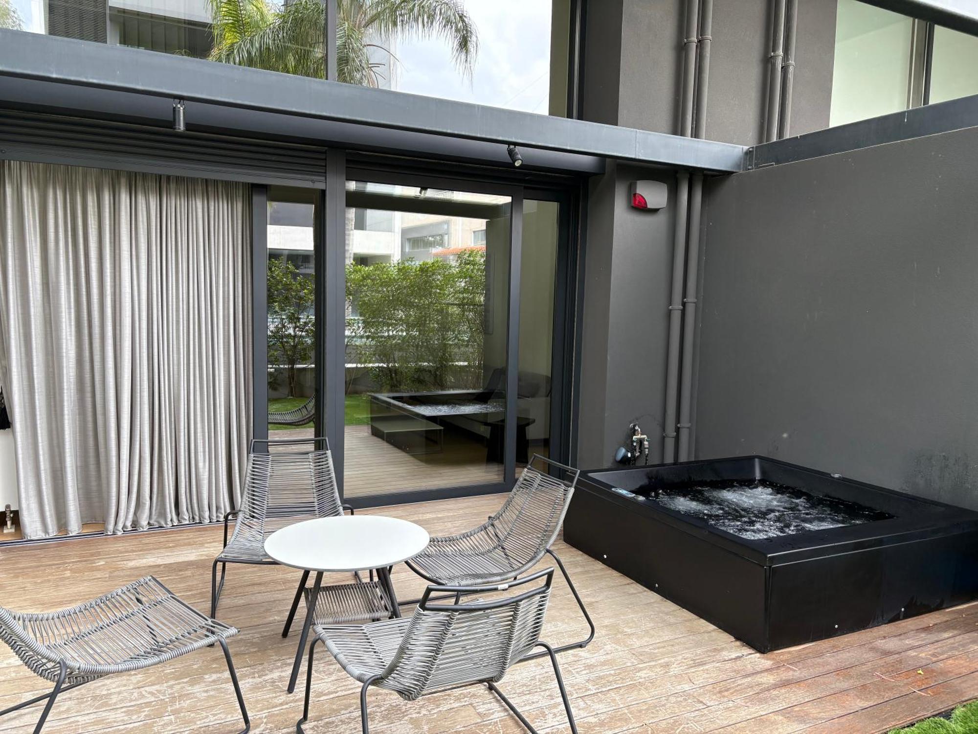 Voula Lofts Apartment เอเธนส์ ภายนอก รูปภาพ